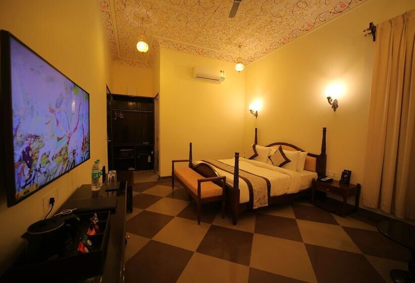 Hotel Kesarbagh Palace