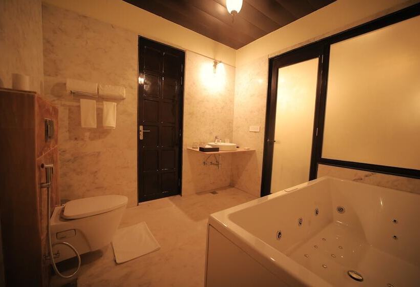 Hotel Kesarbagh Palace