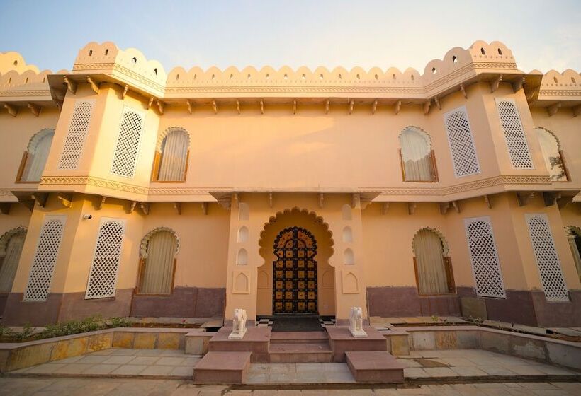 Hotel Kesarbagh Palace