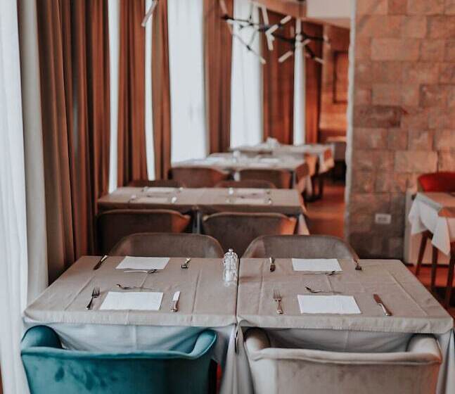 هتل Imperial Conference & Spa