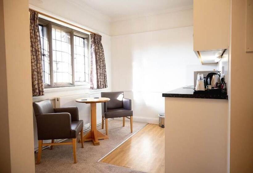 בית מלון כפרי Westminster College