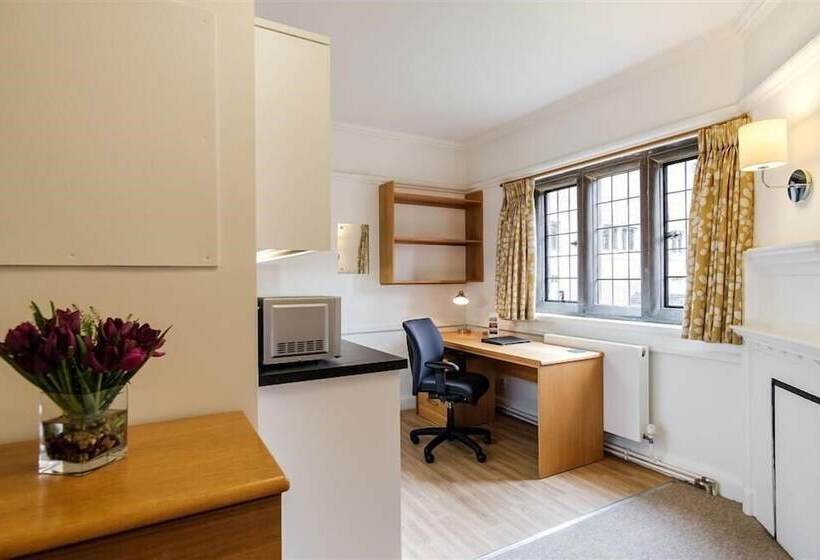 בית מלון כפרי Westminster College