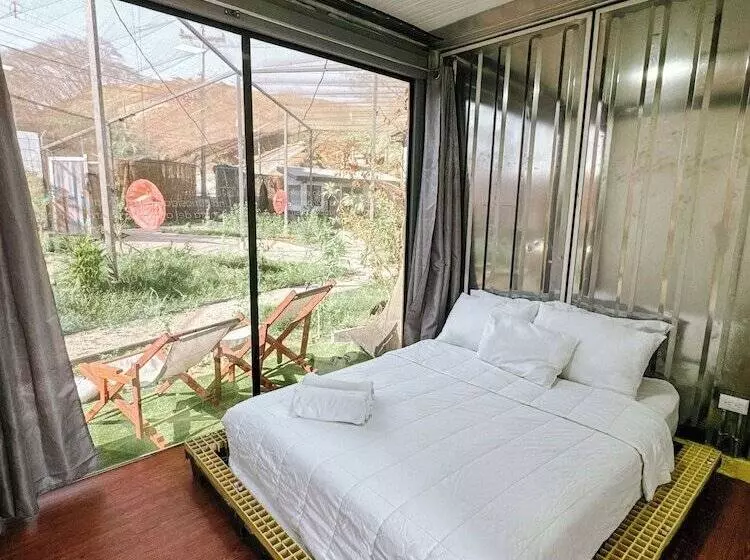 هاستل Pupa House