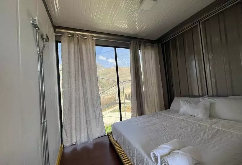 هاستل Pupa House