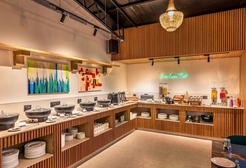 Hotel Lords Eco Inn Dehradun