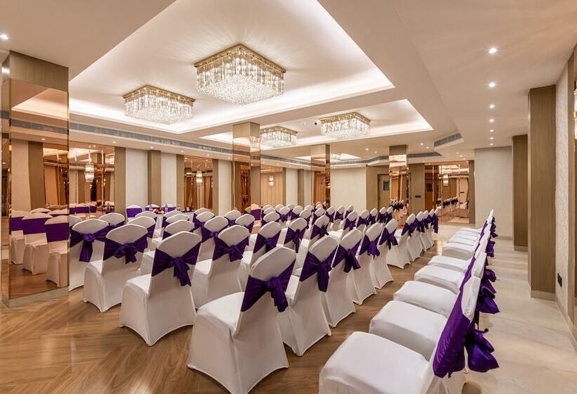 Hotel Lords Eco Inn Dehradun