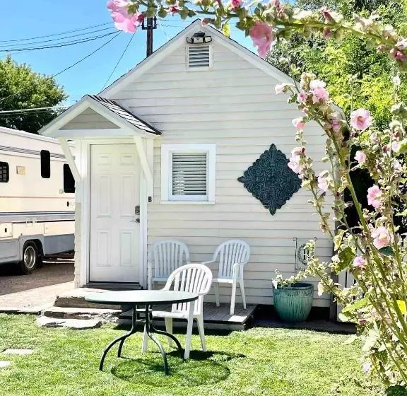 Majatalo Cozy Studio Guest Cottage   Twin Falls