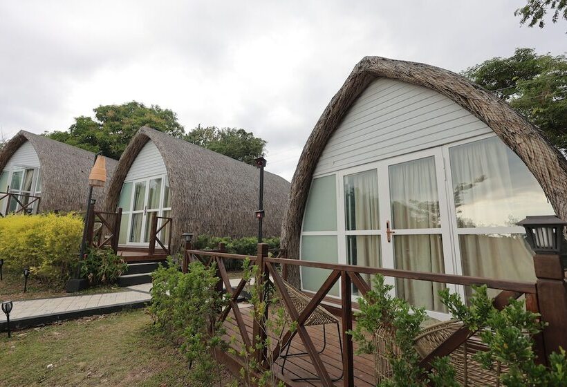 리조트 Nawa Wellness