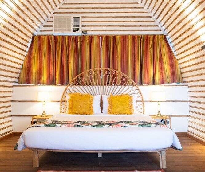 리조트 Nawa Wellness