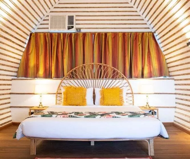 Lomakeskus Nawa Wellness