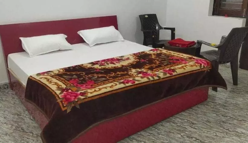 Oyo Hotel Highway Destiny