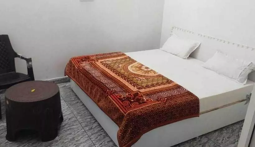 Oyo Hotel Highway Destiny