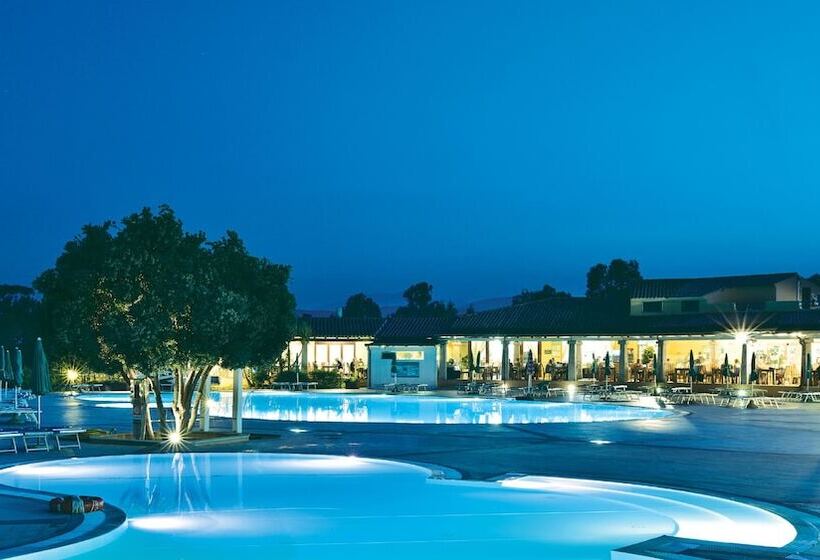 בית מלון כפרי Futura Club Cala Fiorita