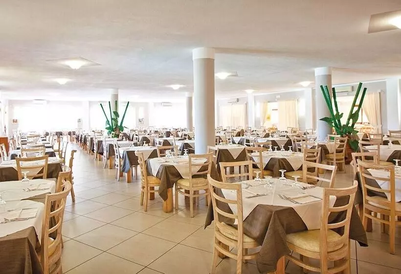 ホテル Futura Club Cala Fiorita