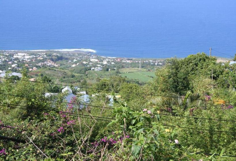 تختخواب و صبحانه Chez Mamie