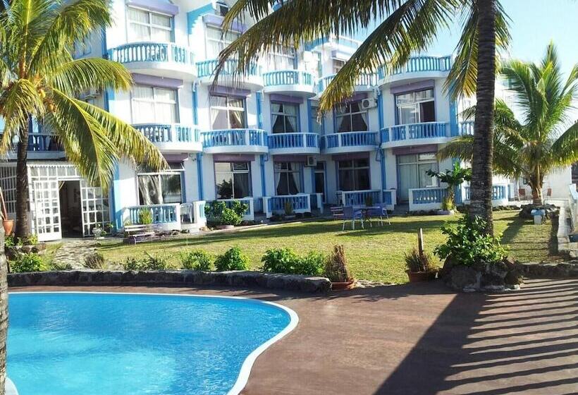 تختخواب و صبحانه Coco Villa