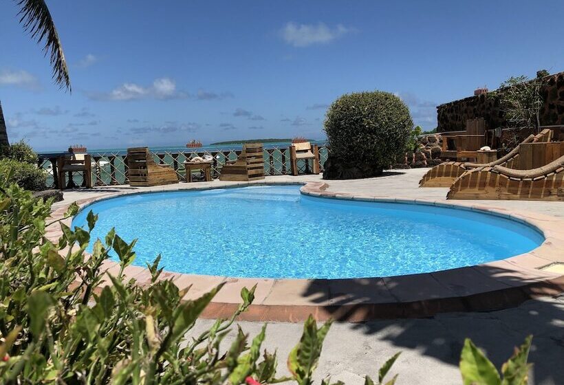 تختخواب و صبحانه Coco Villa