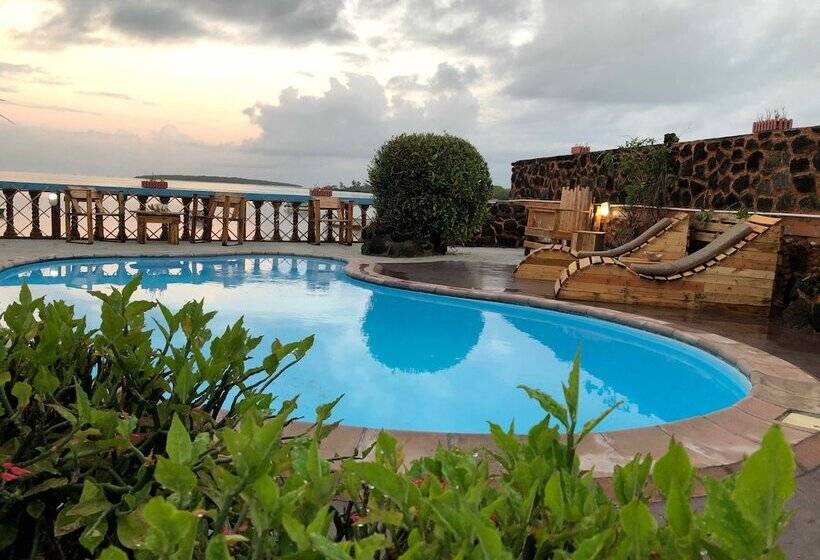 تختخواب و صبحانه Coco Villa