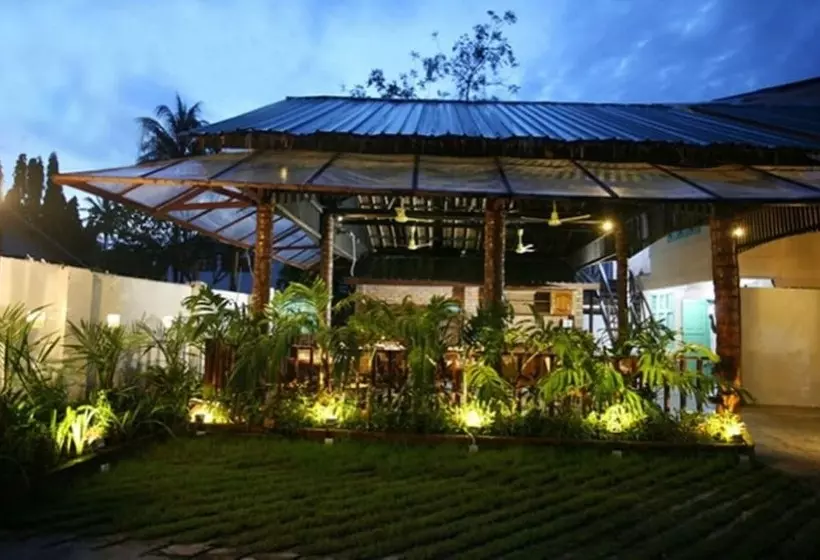 تختخواب و صبحانه June Business Bed Breakfast