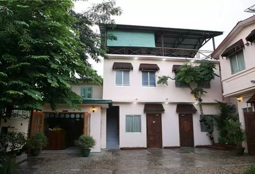 تختخواب و صبحانه June Business Bed Breakfast