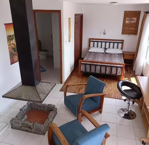 هتل Aina Hôtel