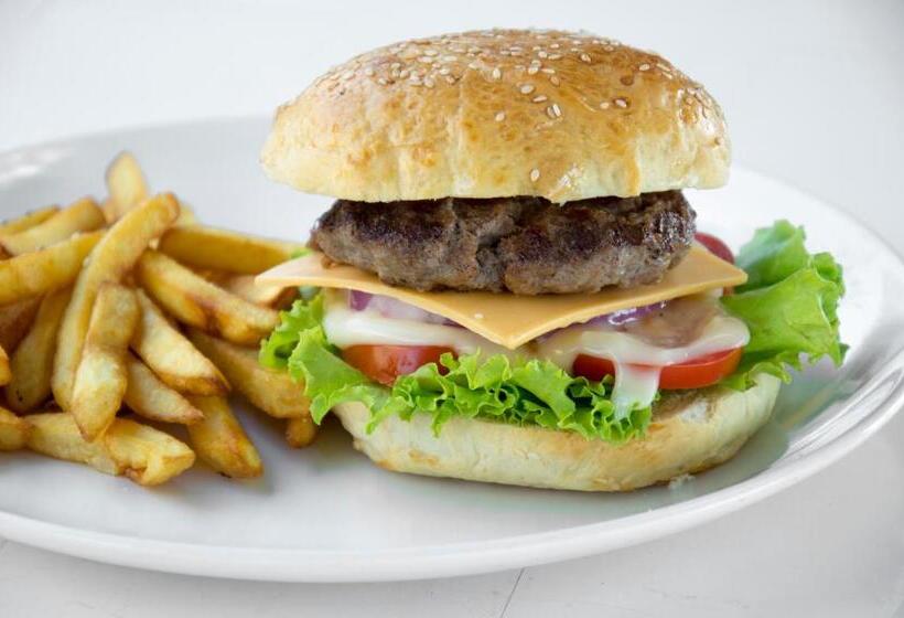 Отель Le Bouton Dor Boutique