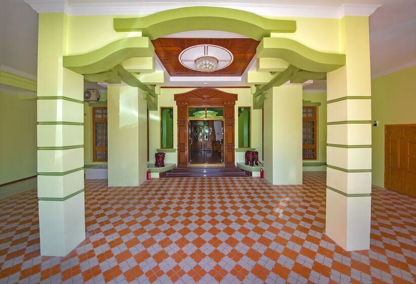 هتل Myat Nan Taw Win