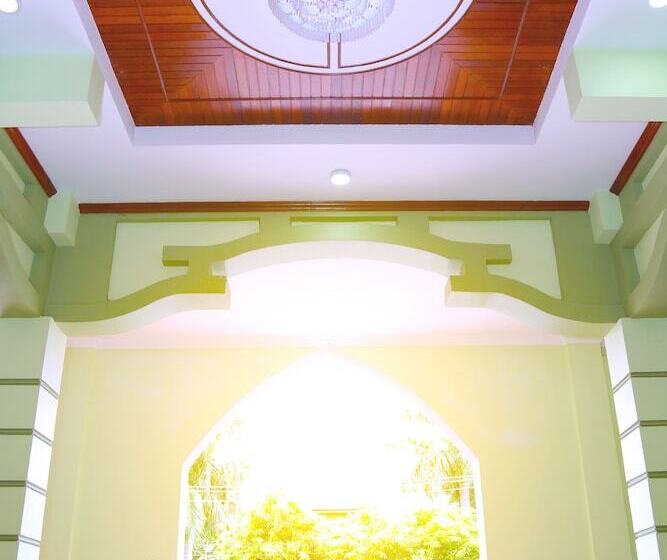 هتل Myat Nan Taw Win