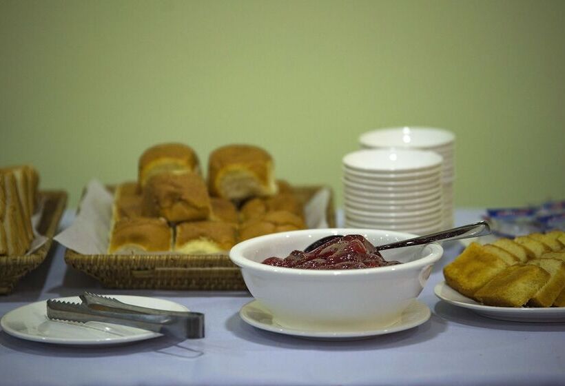 هتل Myat Nan Taw Win