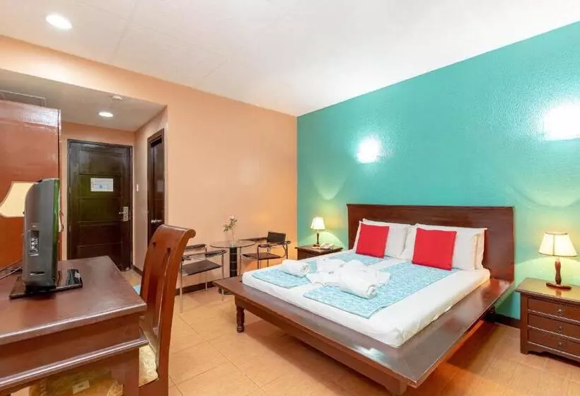 Hotelli Ovemar Resort
