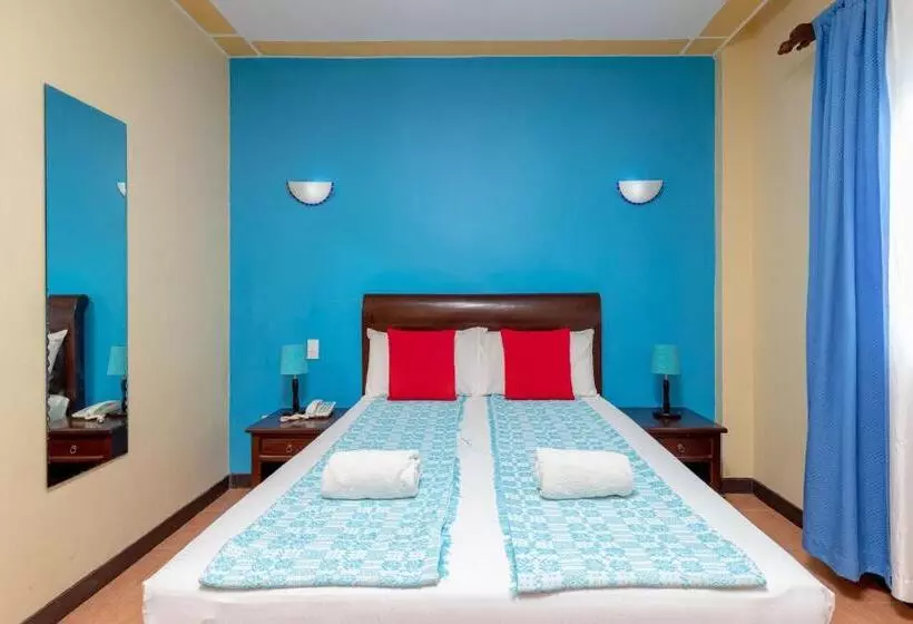 Hotelli Ovemar Resort