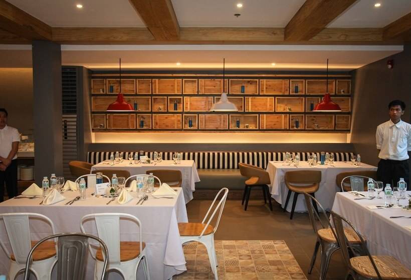 منتجع Azalea Hotels & Residences Boracay