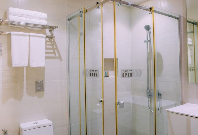 منتجع Azalea Hotels & Residences Boracay