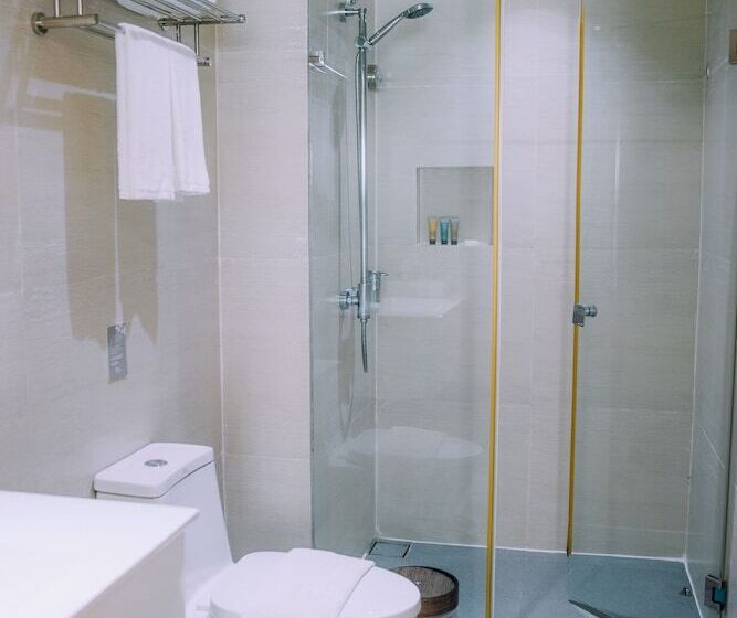 منتجع Azalea Hotels & Residences Boracay