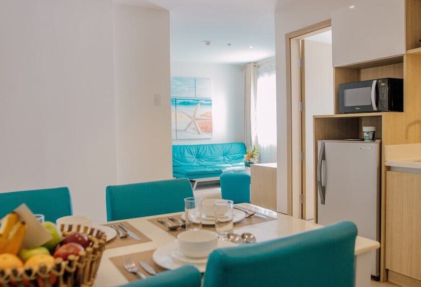 منتجع Azalea Hotels & Residences Boracay