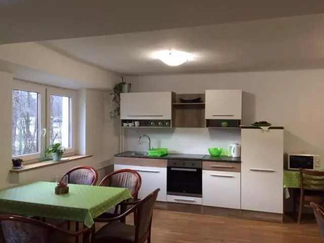 Youth Hostel Nika