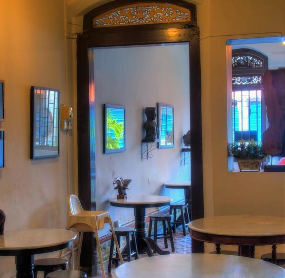 Bed and Breakfast Cafe1511