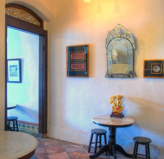 Bed and Breakfast Cafe1511