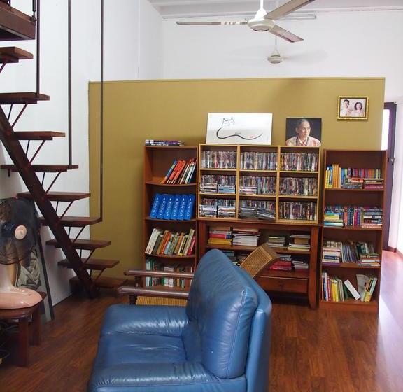 Bed and Breakfast Cafe1511