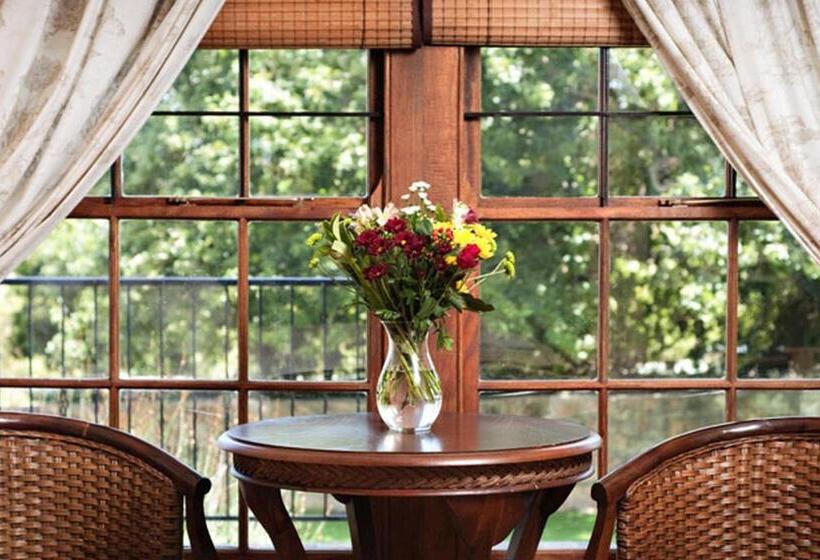 مبيت وإفطار Ongegund Lodge