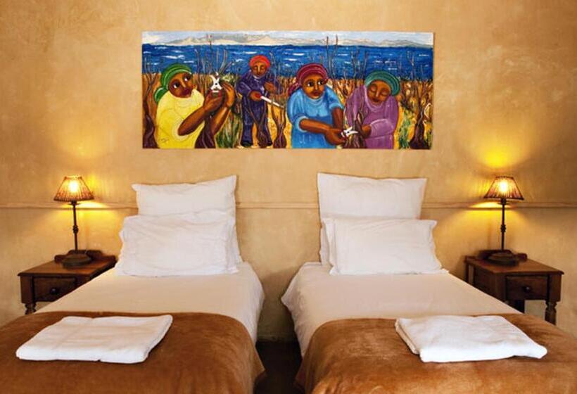 مبيت وإفطار Ongegund Lodge