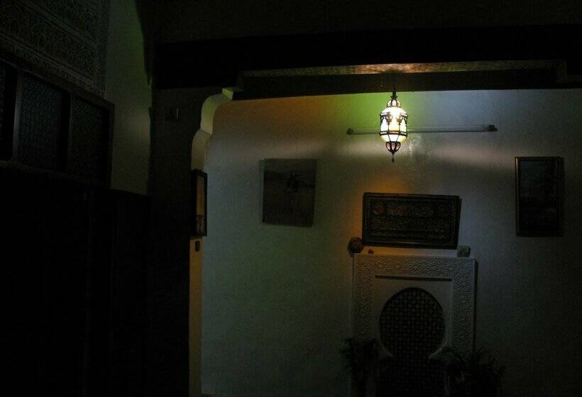 住宿加早餐 Riad Family Samnoun