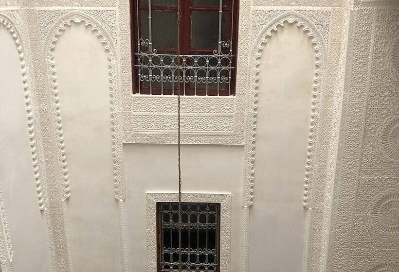 住宿加早餐 Riad Family Samnoun