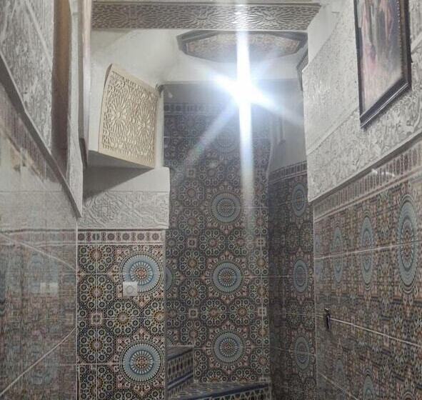 住宿加早餐 Riad Family Samnoun