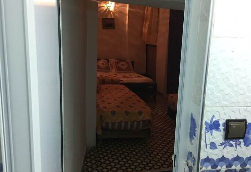 住宿加早餐 Riad Family Samnoun