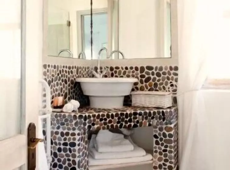 تختخواب و صبحانه Villa Blu Guesthouse