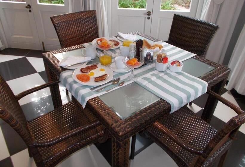 Coral Tree Colony Bed & Breakfast