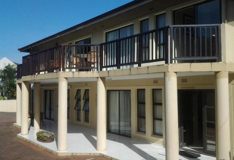 בית מלון כפרי Fairways