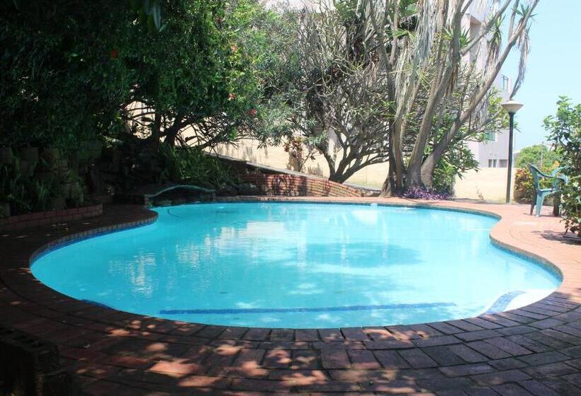 בית מלון כפרי Fairways