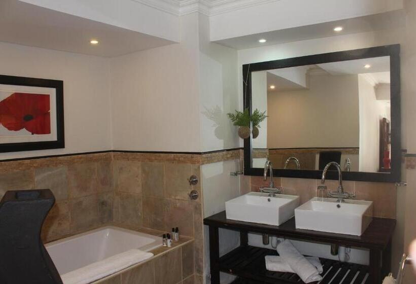 בית מלון כפרי Fairways